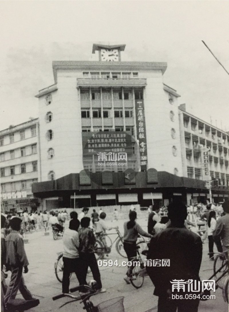 饰品批发：一手货源如何掌握市场先机？